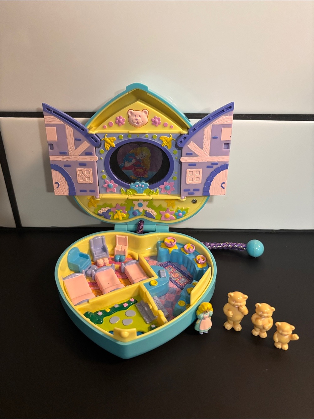 Vintage 90’s My Little Fairy Tales Goldilocks& The Three Bears Compact